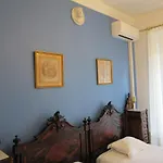 Bed & Breakfast Family Macedo *