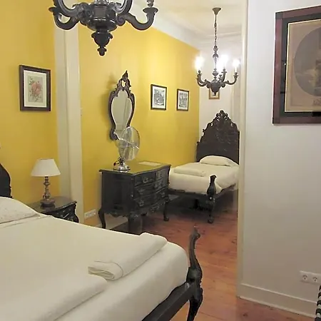 Bed and Breakfast Family Macedo Lisboa