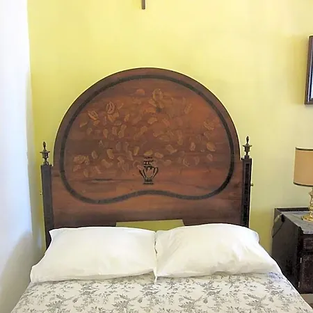 Bed and Breakfast Family Macedo Lisboa