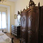 Family Macedo Bed & Breakfast *
